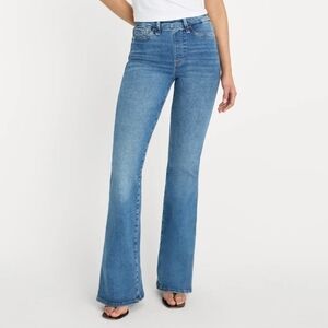 Good American Power Stretch Pull-on Flare Jeans Medium